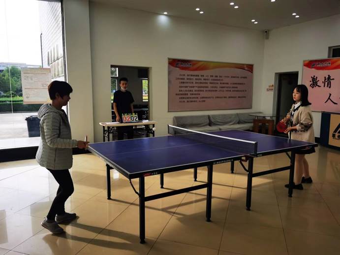 ׯ�к���Ϸ(�й�)�ɷ����޹�˾-����